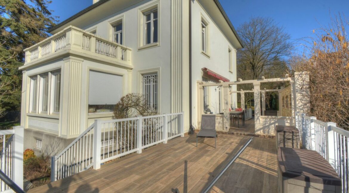 Maison 7 pièces 280 m² · à Mulhouse · 280 m² · 949 000 €